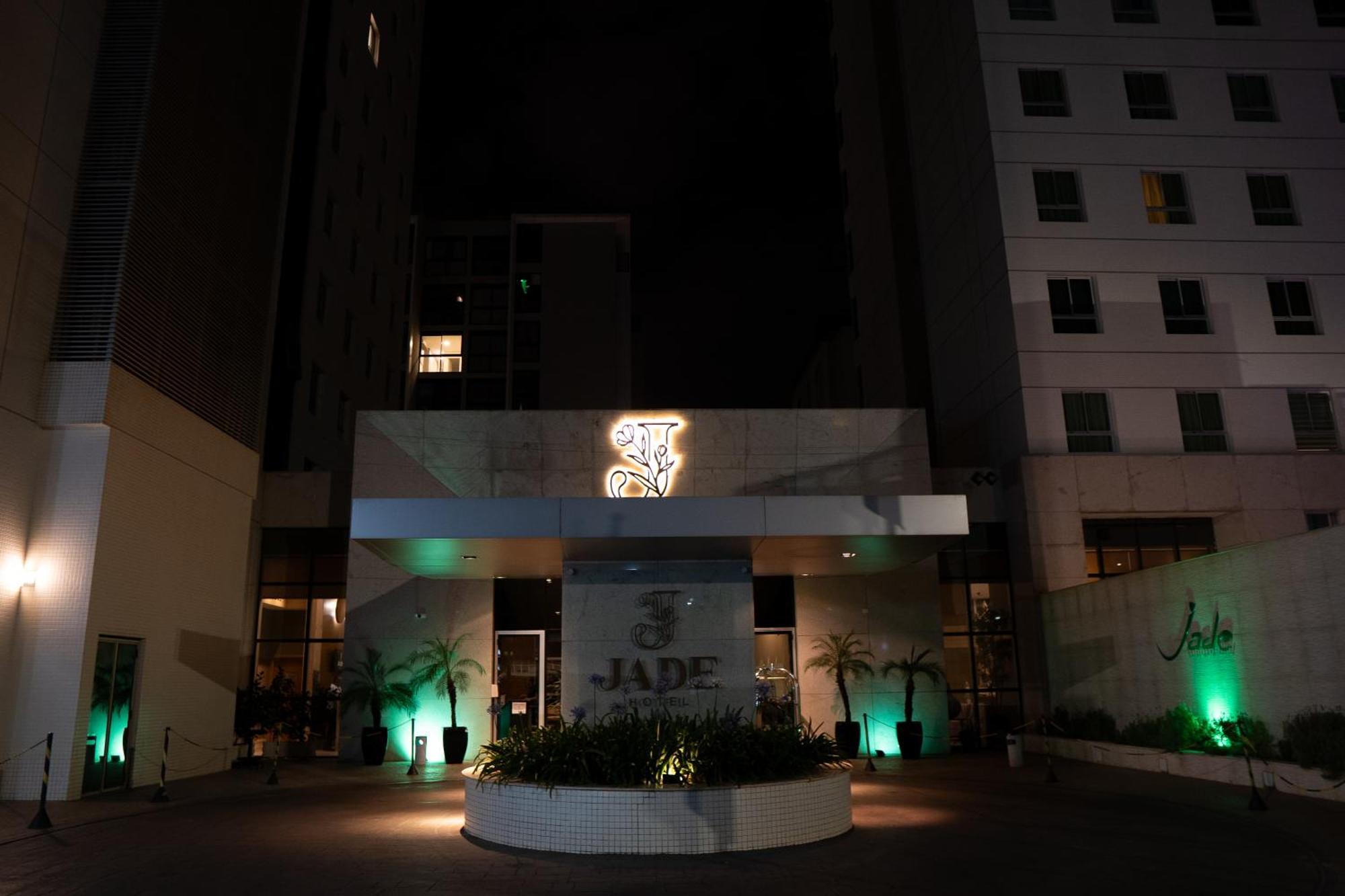 Jade Hotel Brazíliaváros Kültér fotó The entrance of the hotel