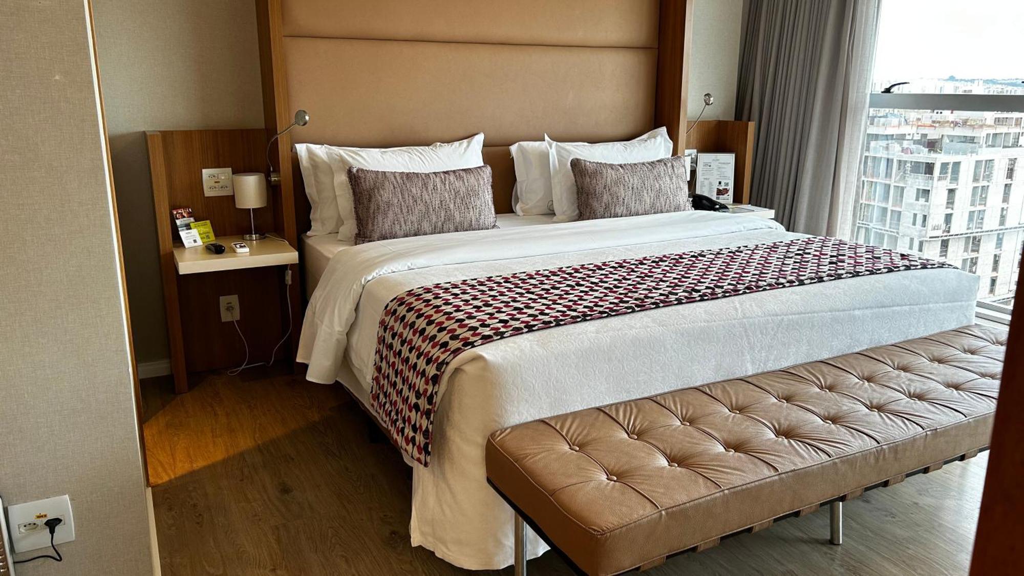 Jade Hotel Brasilia Candangolandia Kültér fotó A bedroom at the hotel