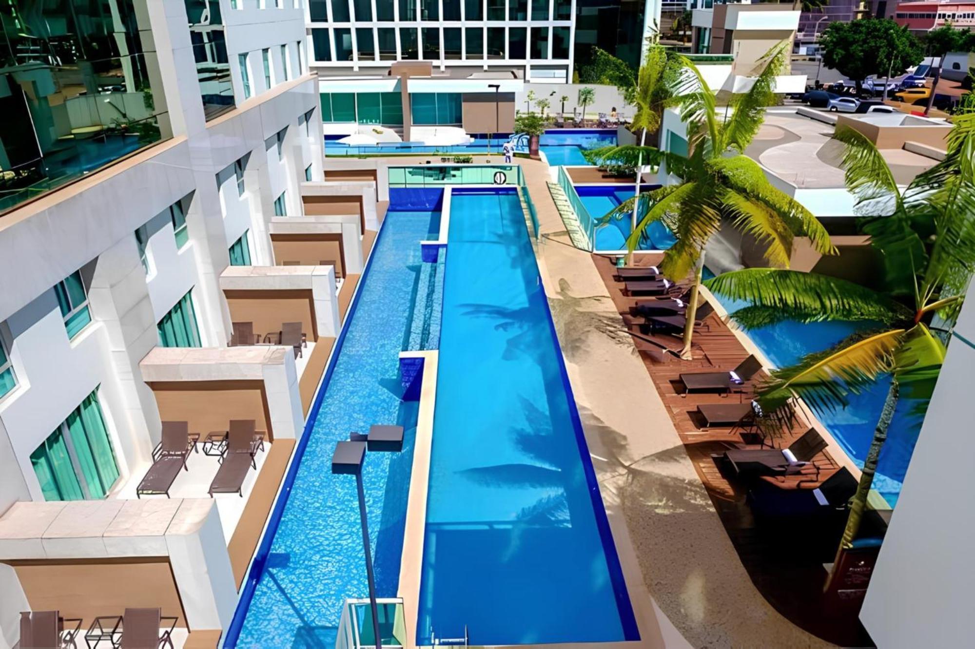 Jade Hotel Brasilia Candangolandia Kültér fotó The swimming pool at the hotel